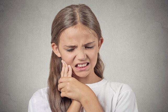 common dental emergencies that require a trip to the dentist 63a31fdad2373